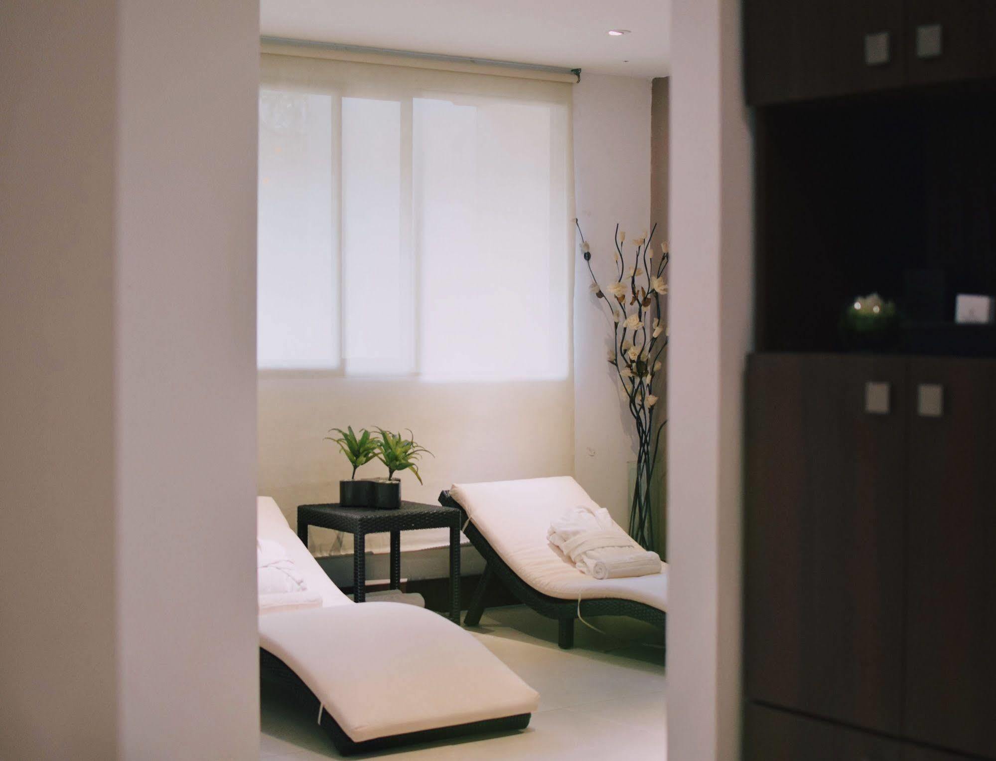 Hotel Lugano Suites Bogotá Exteriör bild