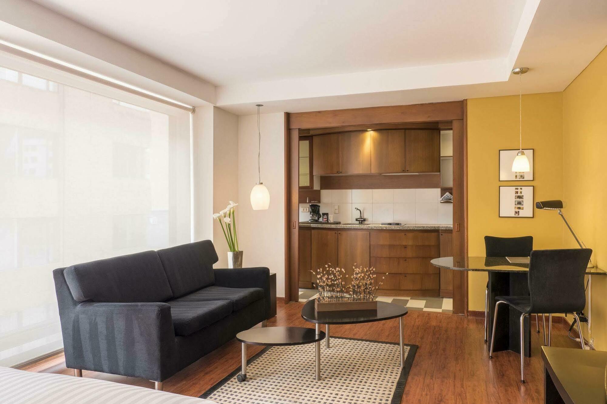 Hotel Lugano Suites Bogotá Exteriör bild