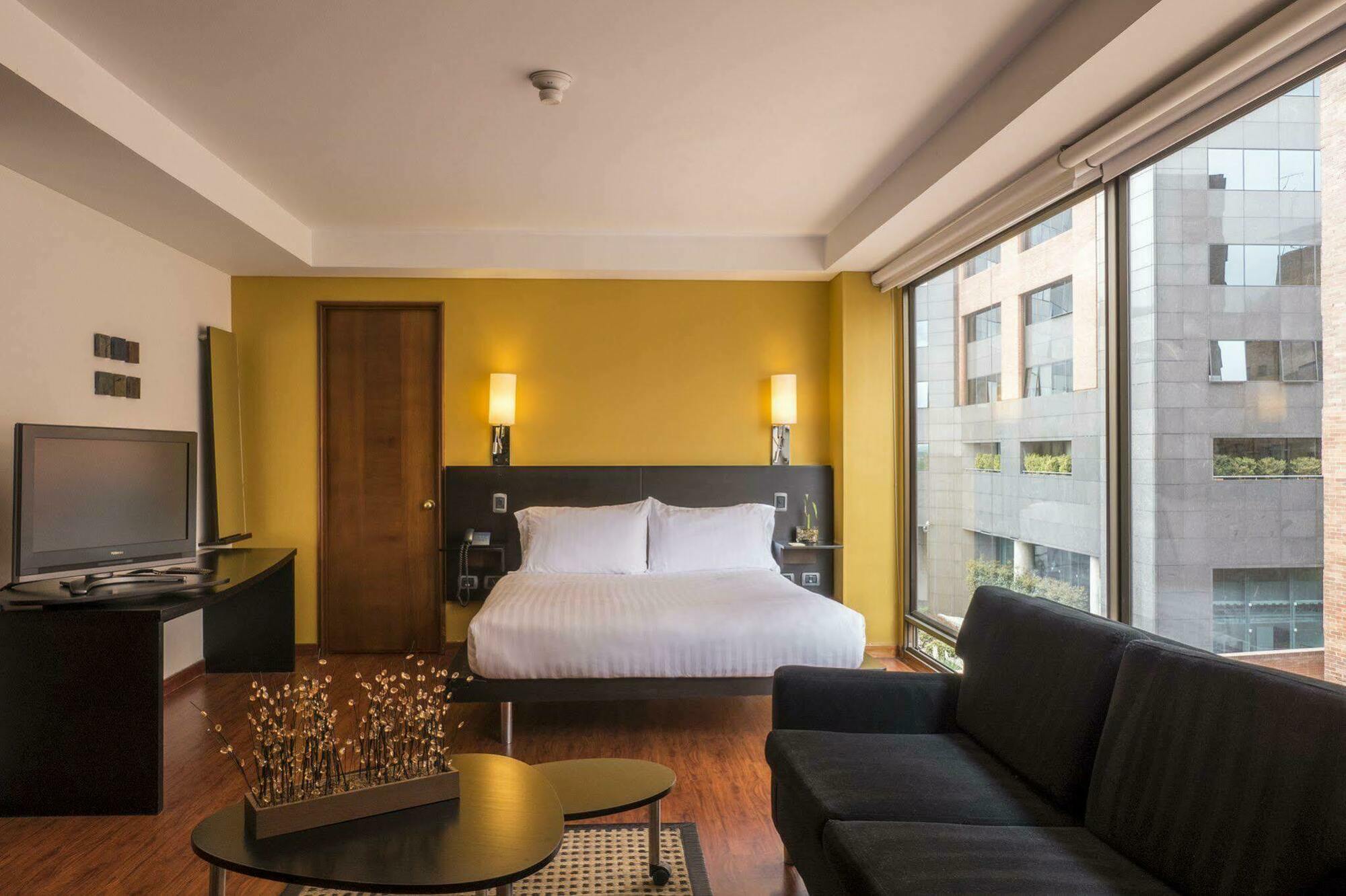 Hotel Lugano Suites Bogotá Exteriör bild